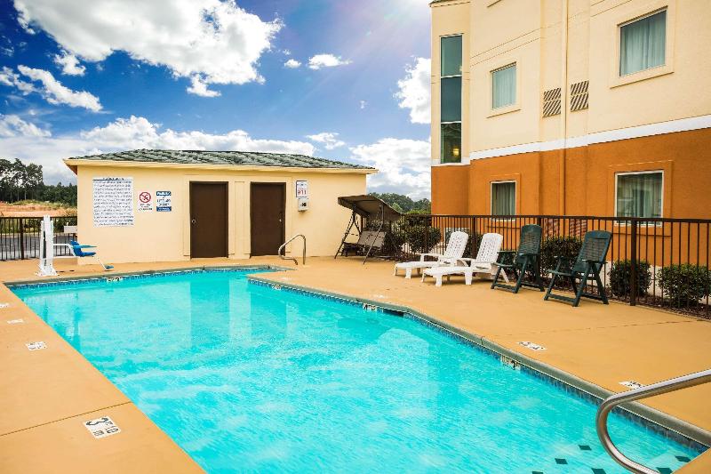 فندق على الطريق Days Inn & Suites By Wyndham Augusta Near Fort Eisenhower