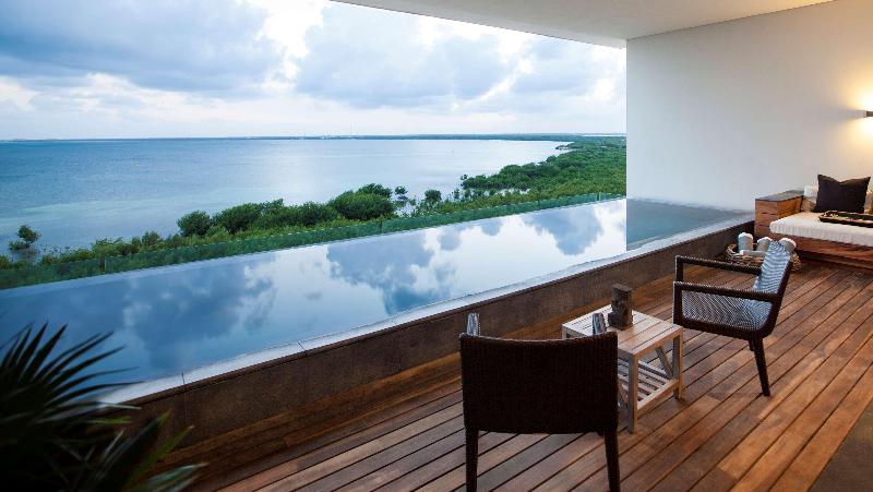 Nizuc Resort & Spa