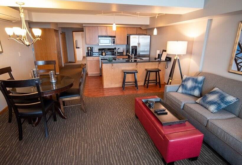 استراحتگاه Beacon Pointe On Lake Superior