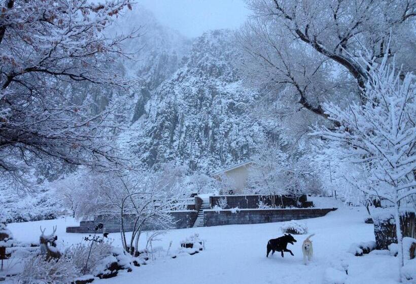 אתר נופש Meadowcliff Lodge Coleville