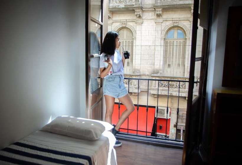 هاستل Ba Stop Hotel House