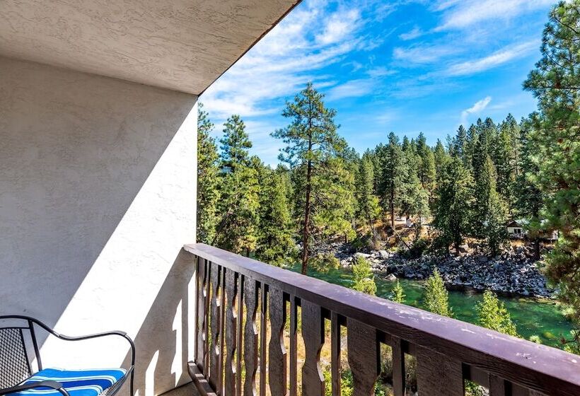 هتل Alpine Rivers Inn