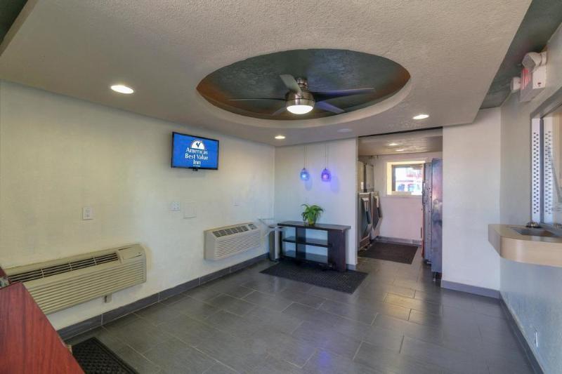 酒店 Americas Best Value Inn Amarillo Airport/grand Street
