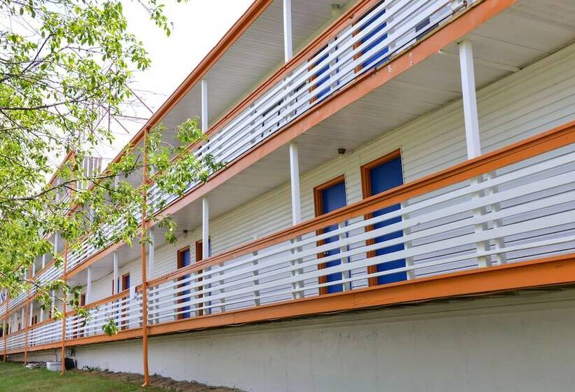 فندق Americas Best Value Inn & Suites Branson   Near The Strip