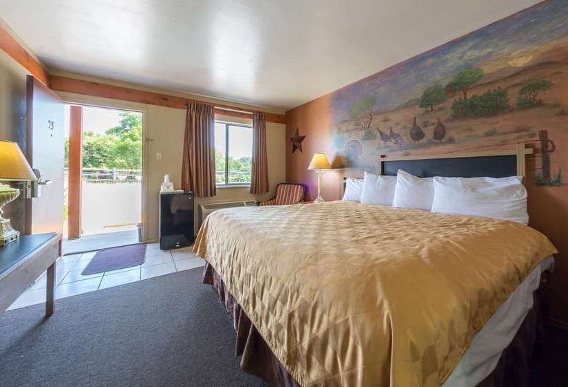 בית מלון כפרי Americas Best Value Inn   Legend S Inn