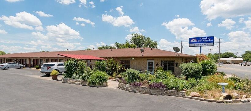 בית מלון כפרי Americas Best Value Inn   Legend S Inn