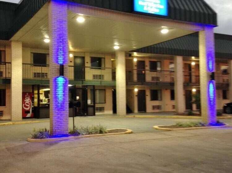 فندق Americas Best Value Inn Winona