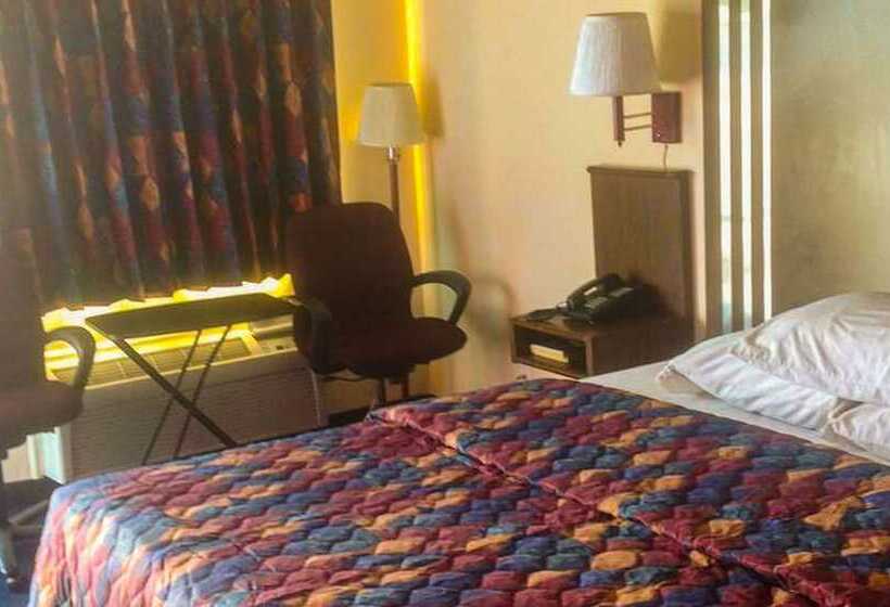 בית מלון כפרי Classic Inn Early