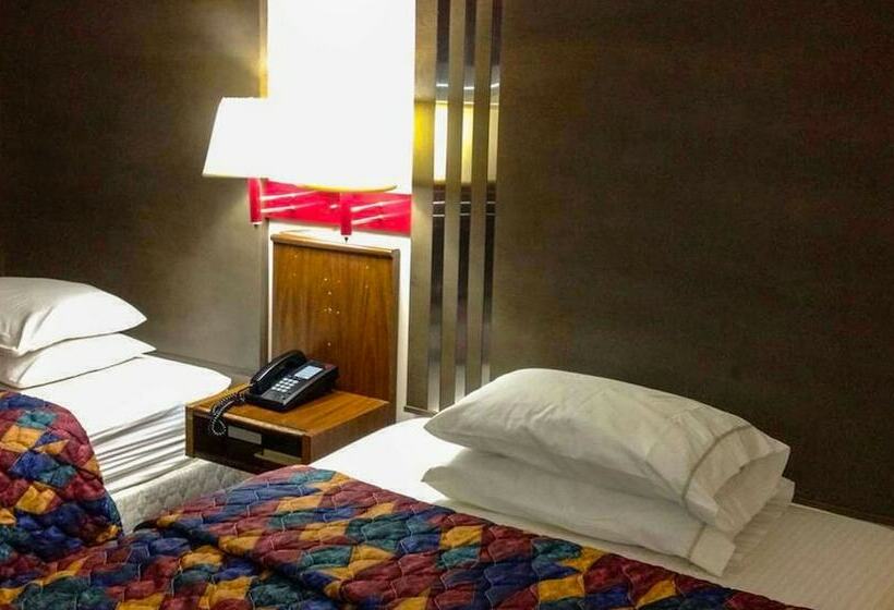 בית מלון כפרי Classic Inn Early