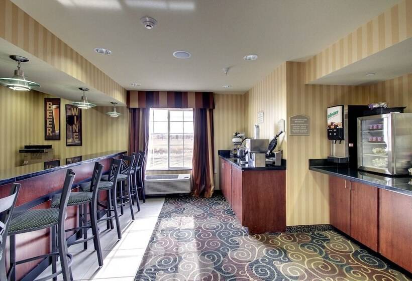 Cobblestone Hotel   Wayne