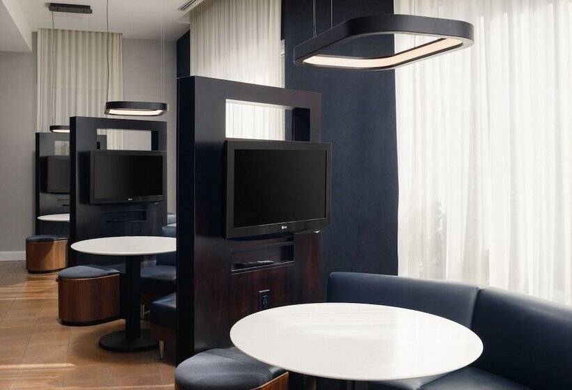 فندق Courtyard By Marriott Boone