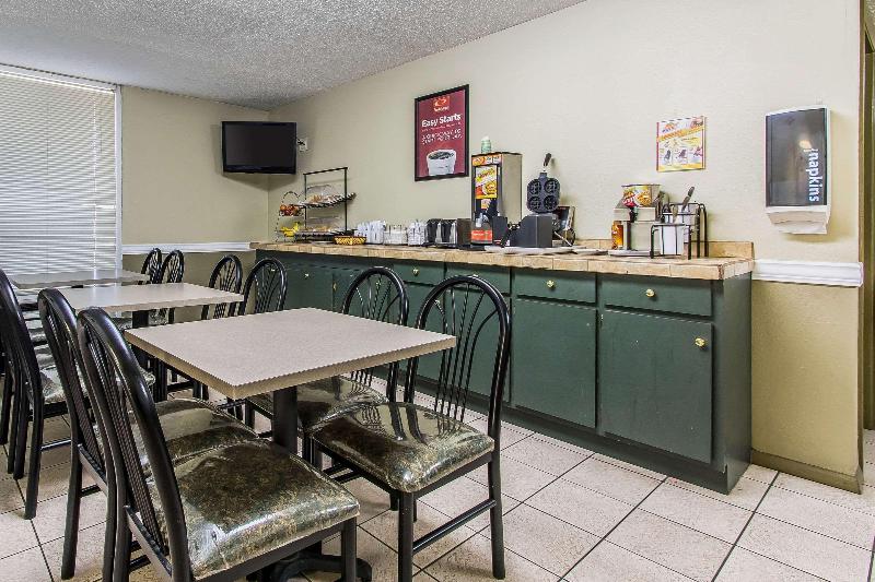 فندق Budgetel Inn