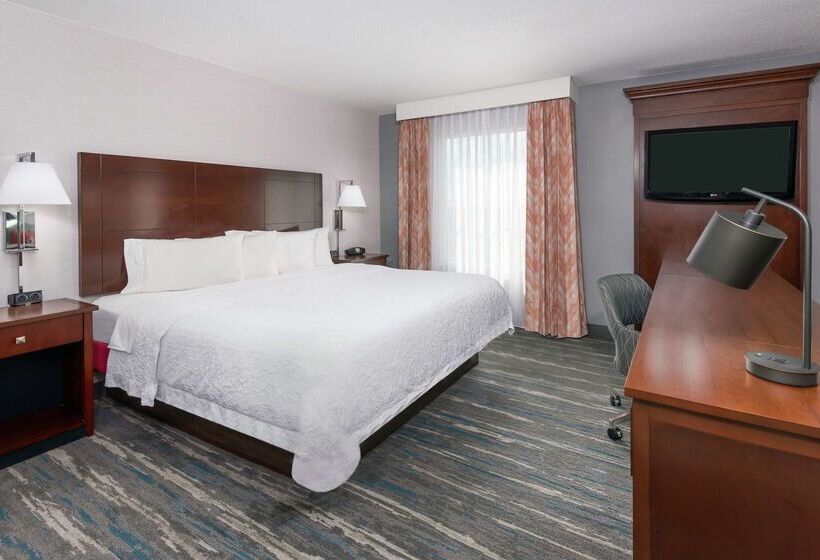 هتل Hampton Inn & Suites Orlando Airport @ Gateway Village