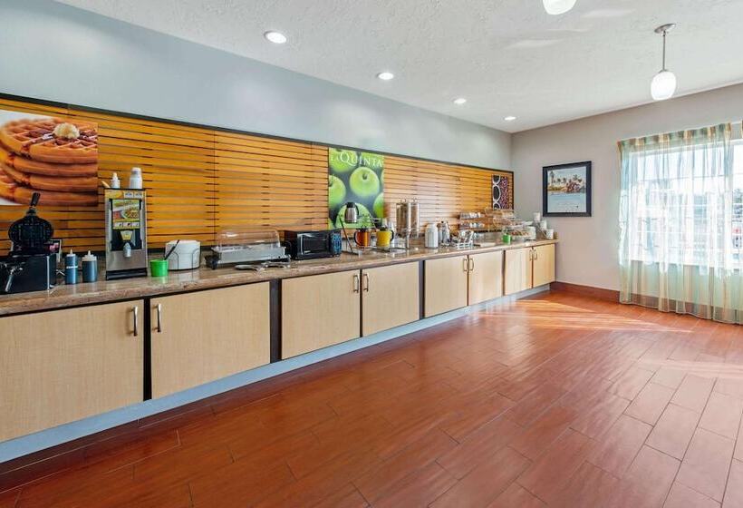 בית מלון כפרי La Quinta By Wyndham Leesville Ft. Polk
