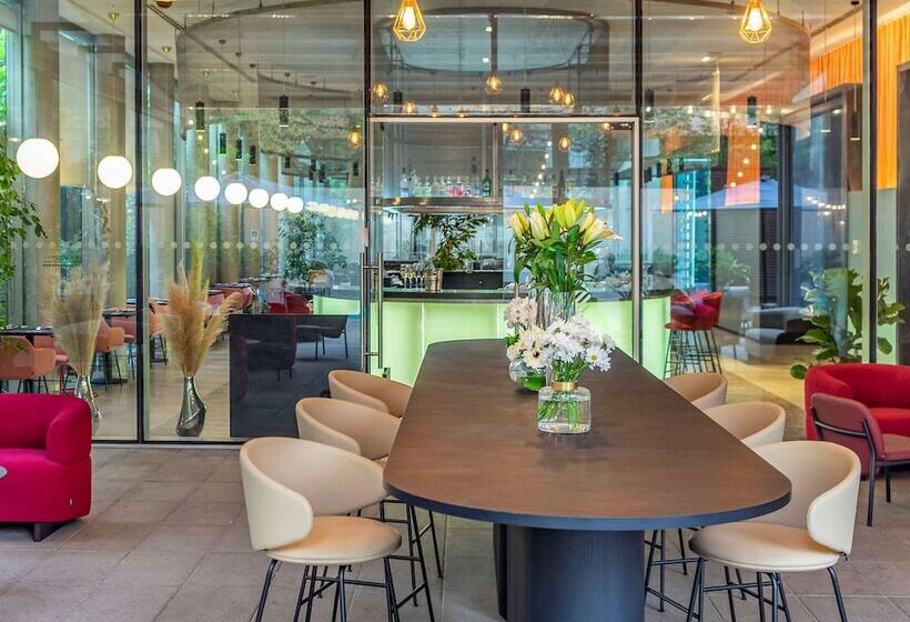 בית מלון כפרי Pullman Santiago Vitacura