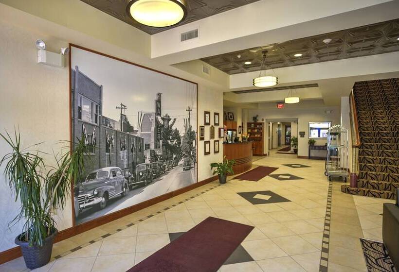 The Hotel Warner
