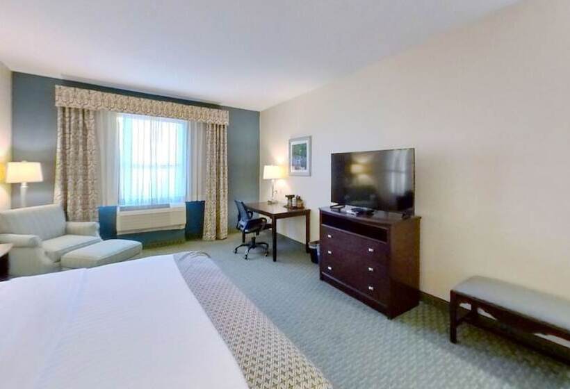 The Hotel Warner
