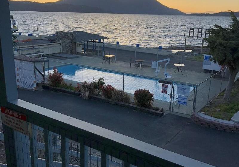 Lamplighter Motel Clearlake