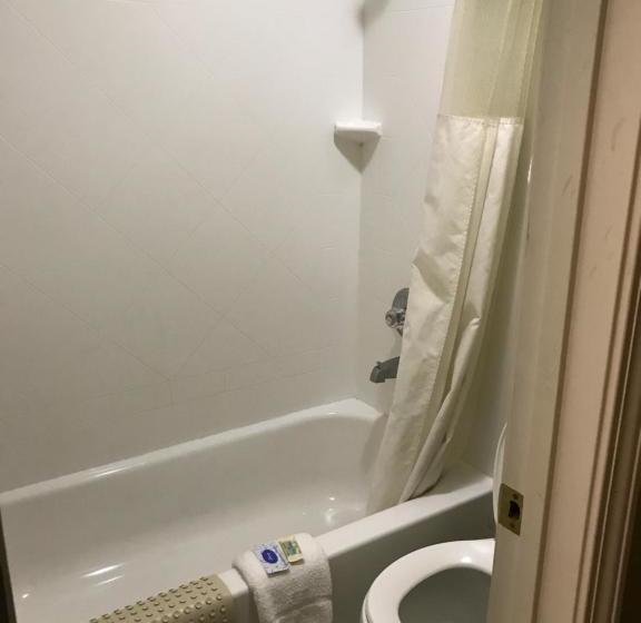 فندق على الطريق Euro Inn & Suites Of Slidell