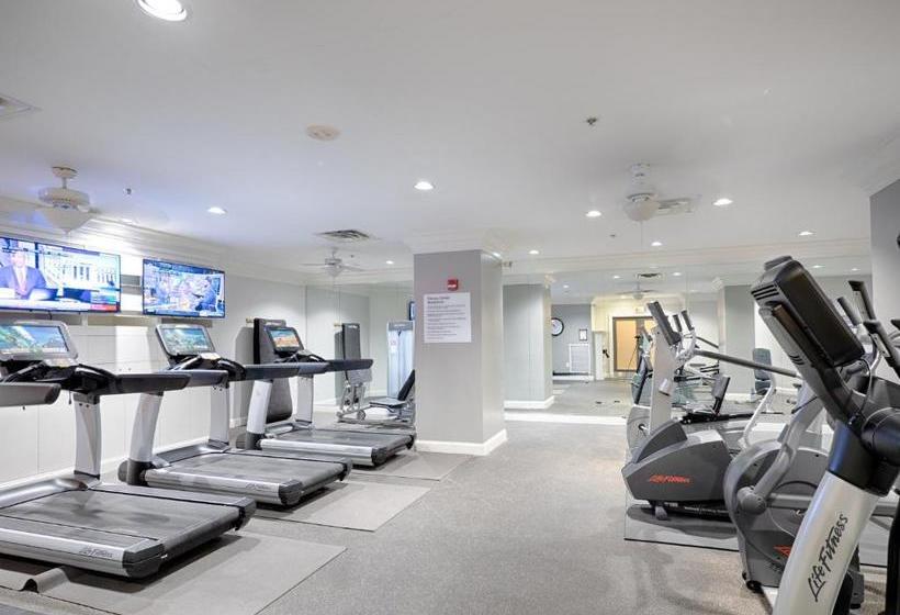 Oakwood At Ballston Place