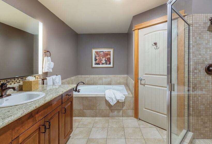 Worldmark Mccall