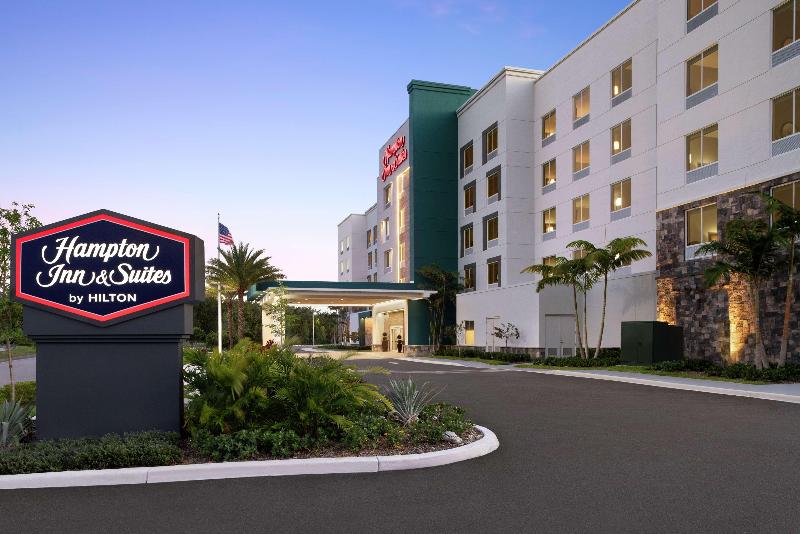 هتل Hampton Inn & Suites Miami Kendall