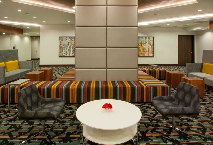 Hampton Inn & Suites Denver Downtownconvention Center
