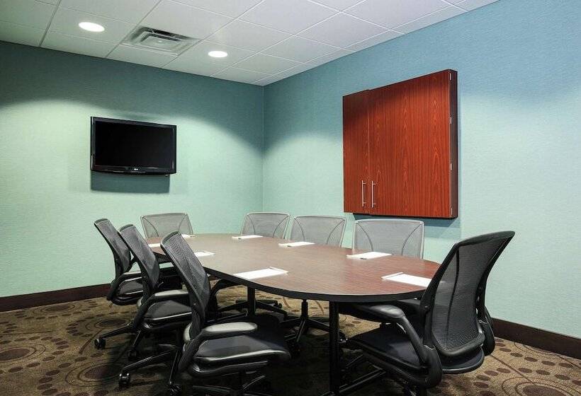 Hampton Inn & Suites Wheelingthe Highlands