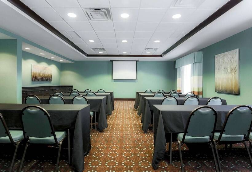 Hampton Inn & Suites Wheelingthe Highlands