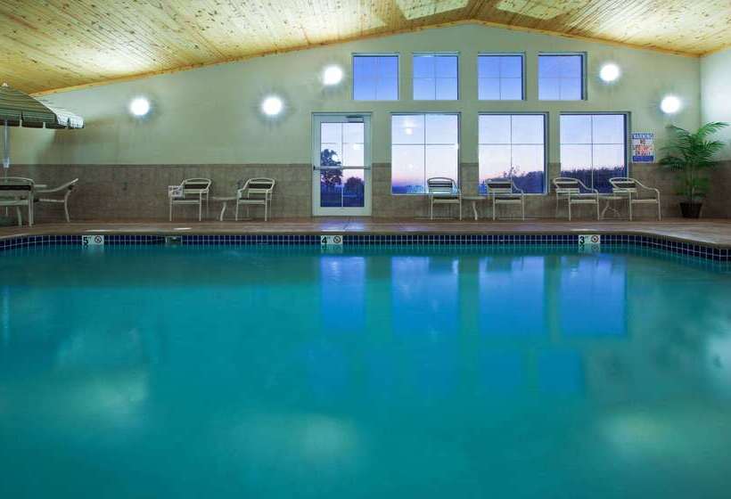 فندق Americinn By Wyndham Osage