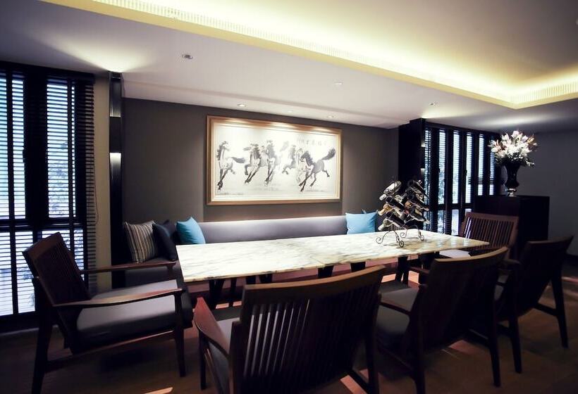 호텔 Arcadia Suites Bangkok