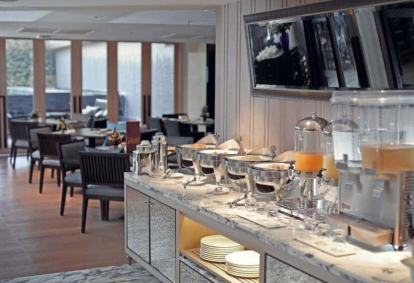 호텔 Arcadia Suites Bangkok