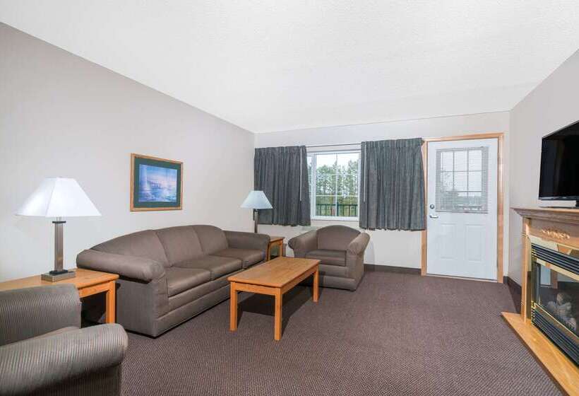 فندق Baymont By Wyndham Baxter/brainerd Area