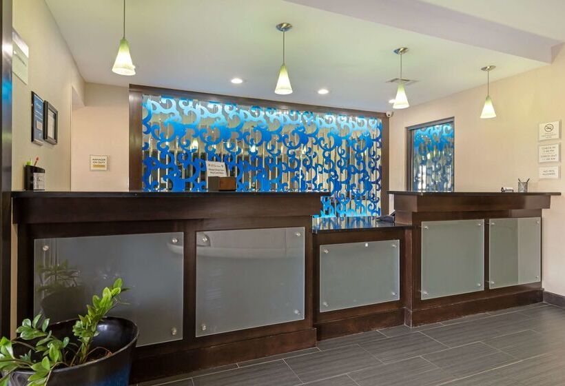 Отель Best Western Plus Pleasanton