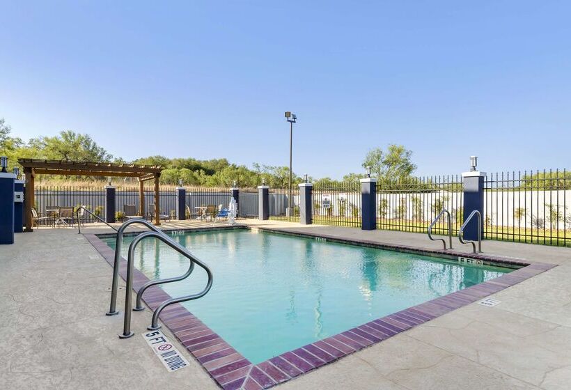 Отель Best Western Plus Pleasanton