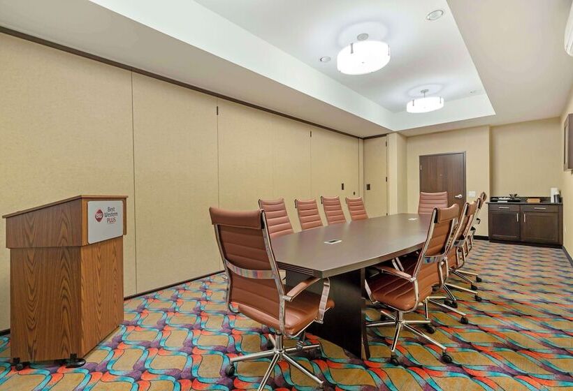 Отель Best Western Plus Pleasanton