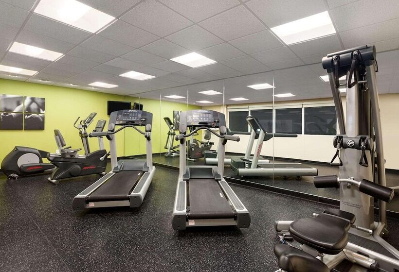 فندق Country Inn & Suites By Radisson, Buffalo South I90, Ny