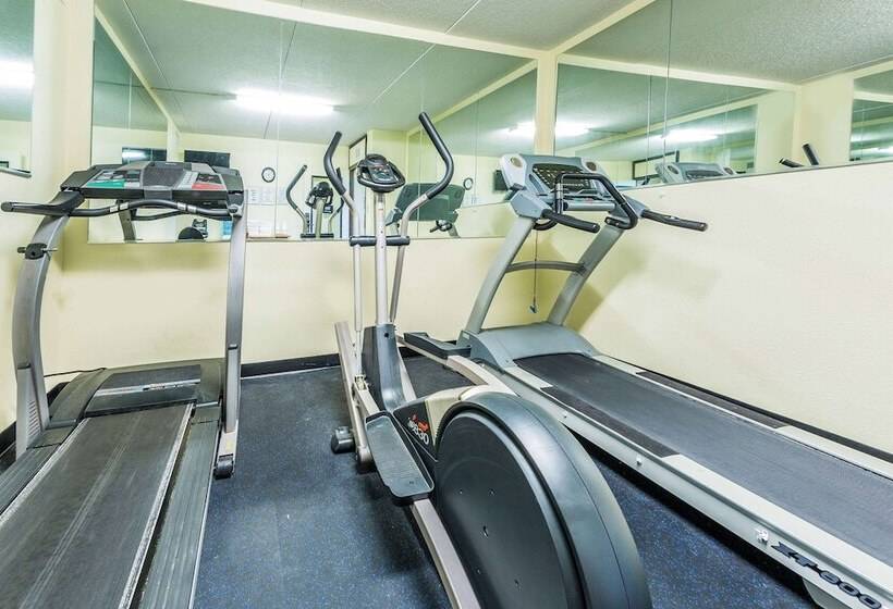 בית מלון כפרי Days Inn By Wyndham Valdosta/near Valdosta Mall