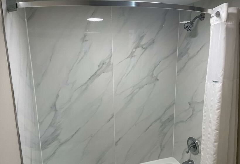 בית מלון כפרי Days Inn By Wyndham Valdosta/near Valdosta Mall