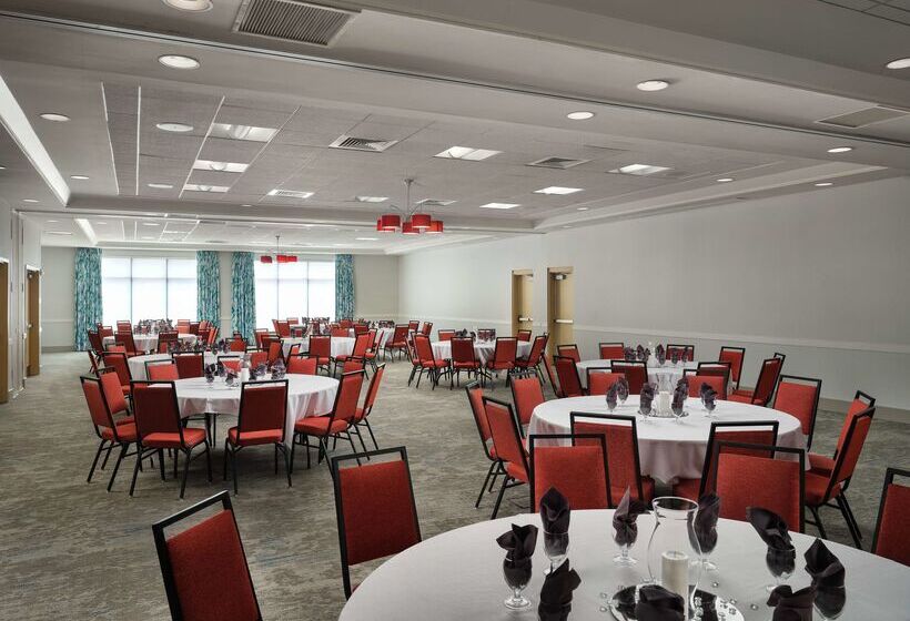 هتل Hilton Garden Inn Ann Arbor