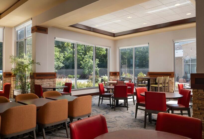 هتل Hilton Garden Inn Ann Arbor