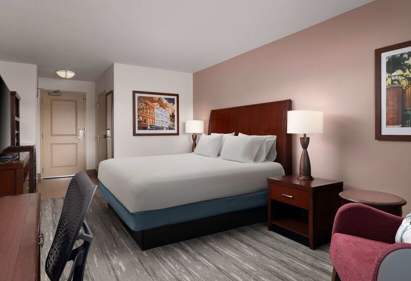 هتل Hilton Garden Inn Ann Arbor