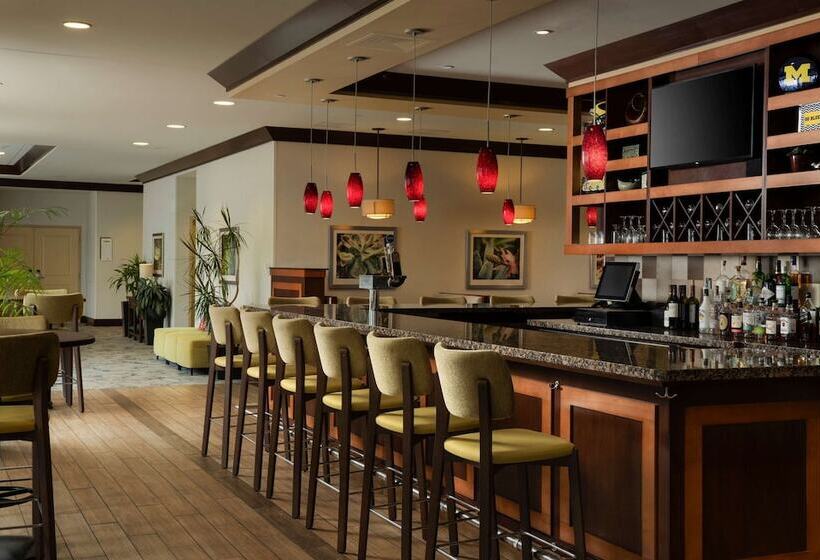 هتل Hilton Garden Inn Ann Arbor
