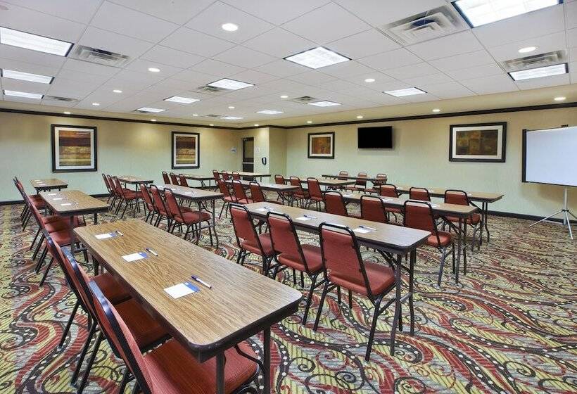 ホテル Holiday Inn Express And Suites Wheeling, An Ihg