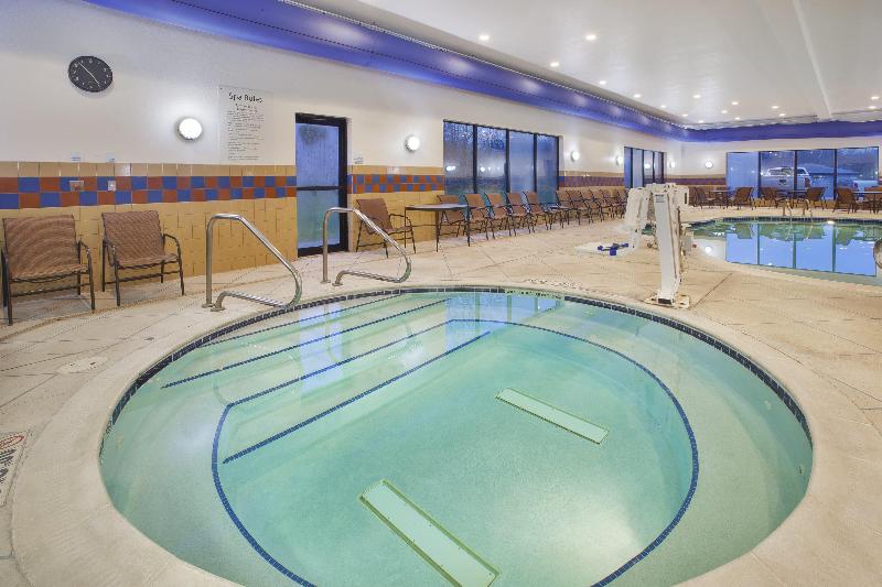 ホテル Holiday Inn Express And Suites Wheeling, An Ihg