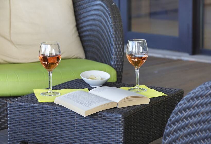 ホテル Suite Home Aix En Provence Sud Tgv