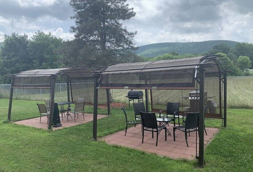 Microtel Inn & Suites Sayre, Pa
