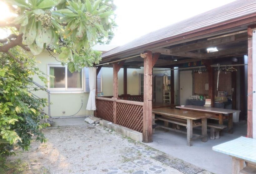 ホテル Minshuku Robinson