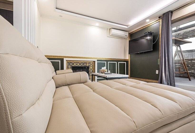 Hotel Pyeongtaek Lx