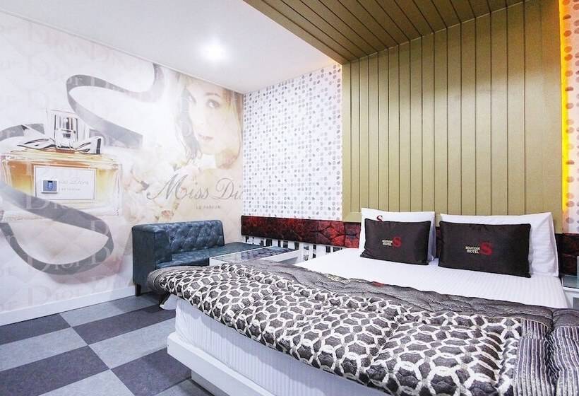 汽车旅馆  Gimcheon S